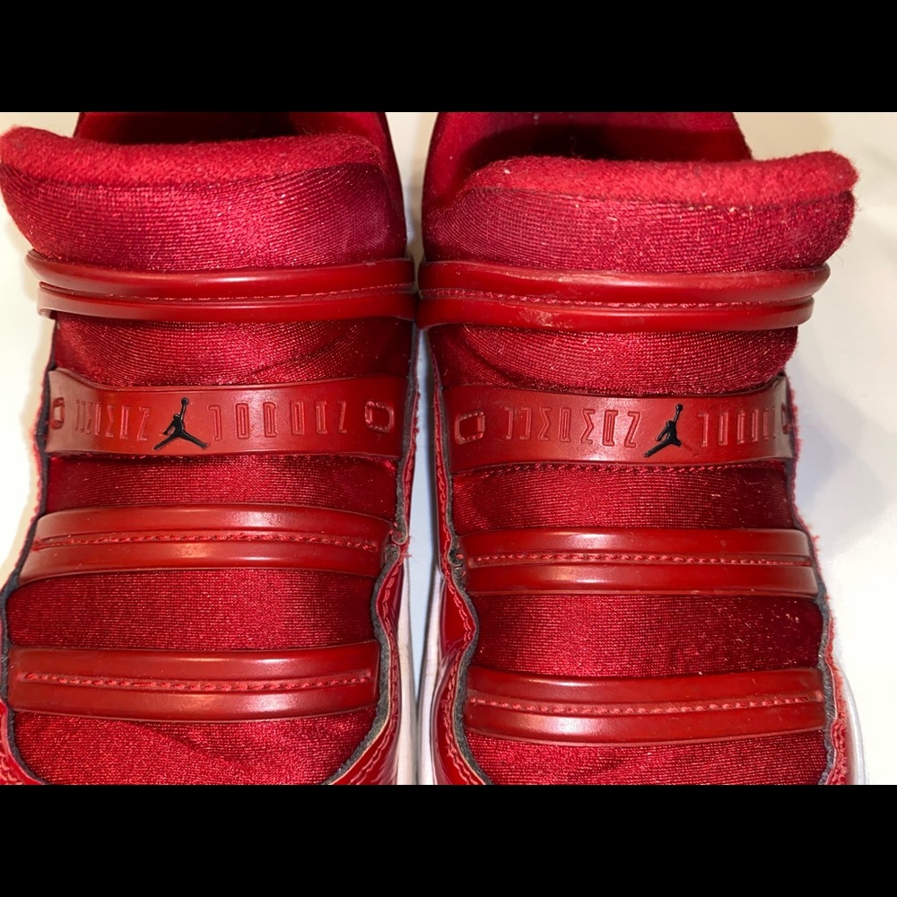 Jordan 11 Retro Little Flex PS “Gym Red” 13.5